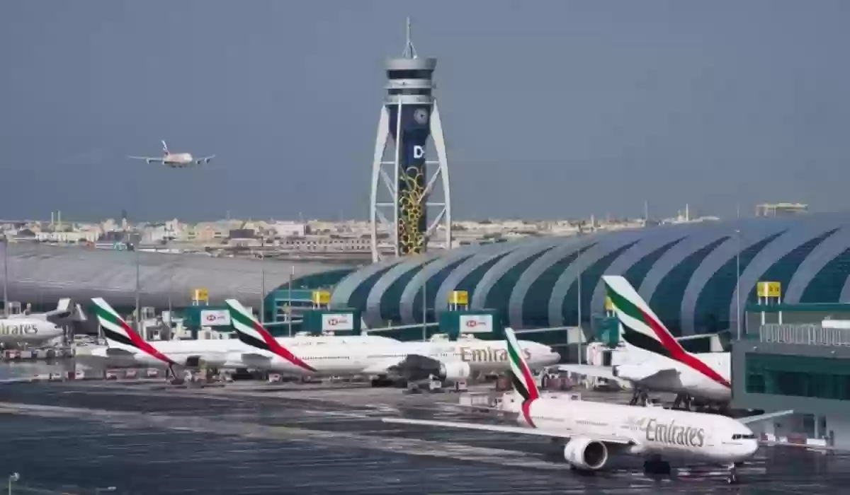 إلغاء رحلات جوية في دبي.. والأرصاد تحذر من سيول وأمطار غزيرة في الإمارات